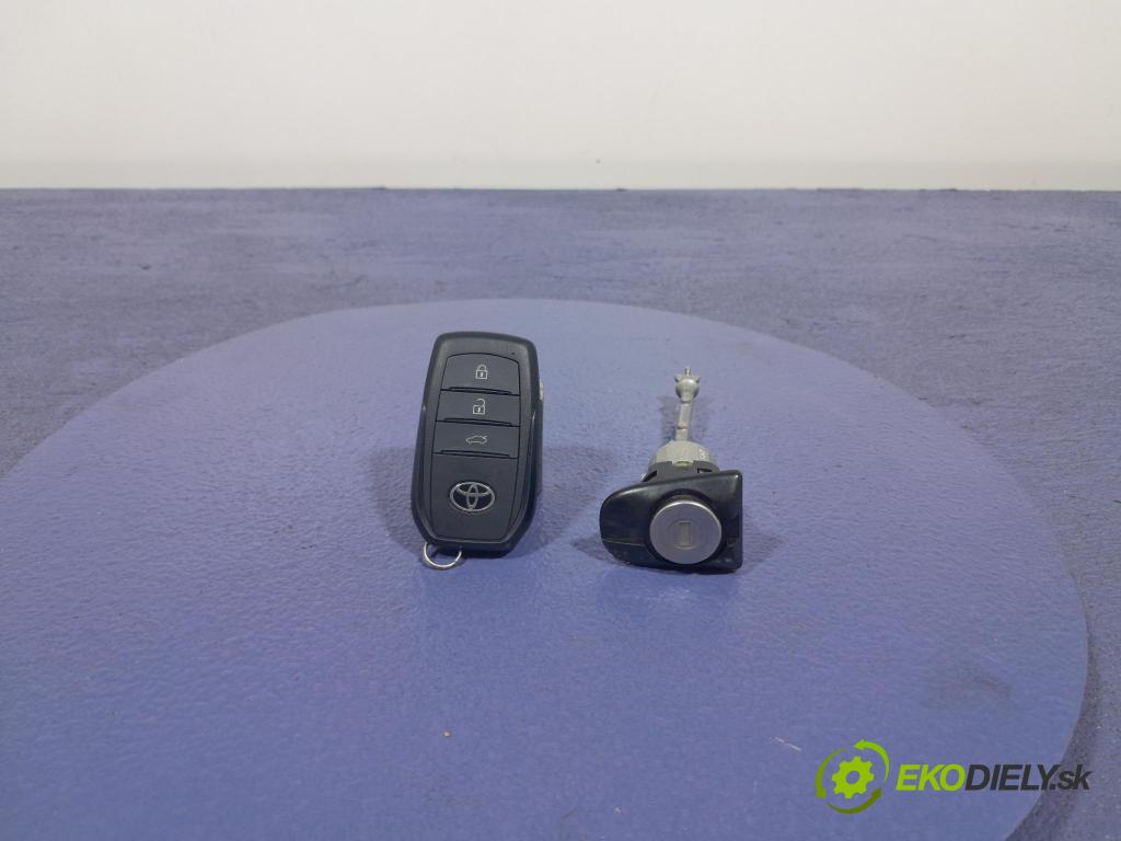 Toyota Corolla 2024 Spínač zapaľovania: B3H2K2R
