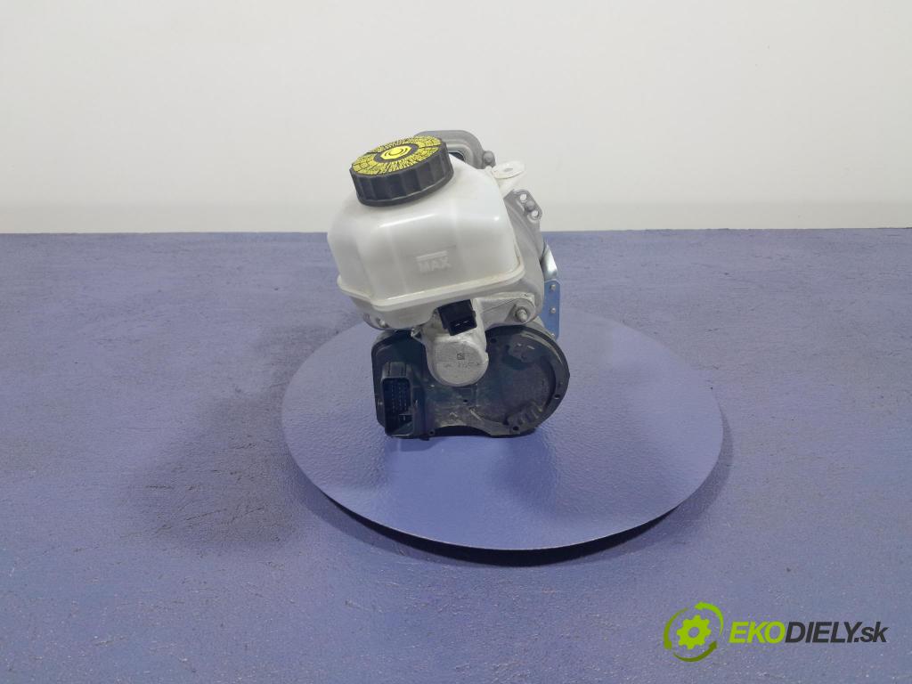 Toyota Corolla 2024 servo Brzdní: 47210-02070