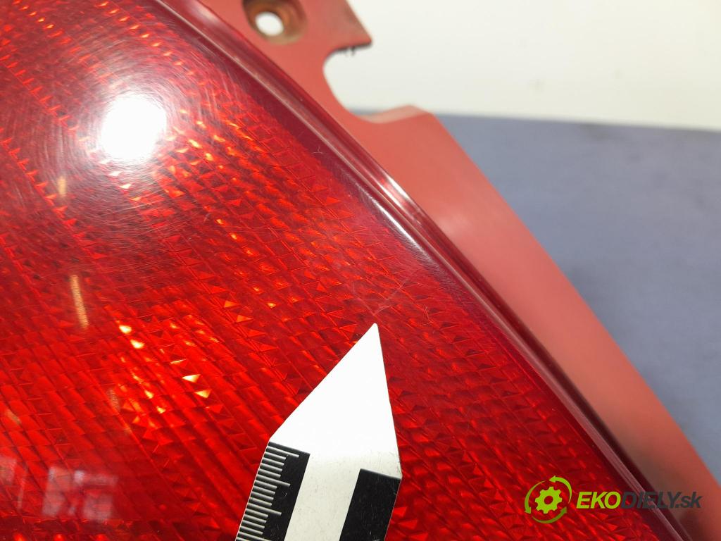 Suzuki Swift 2007 svetlo / reflektor zad ľavá Vonkajsia: