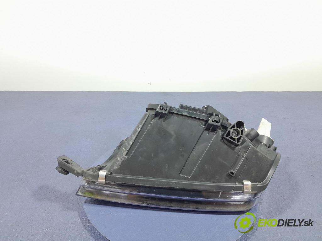 Skoda Fabia 2006 Reflektor: v pravo: