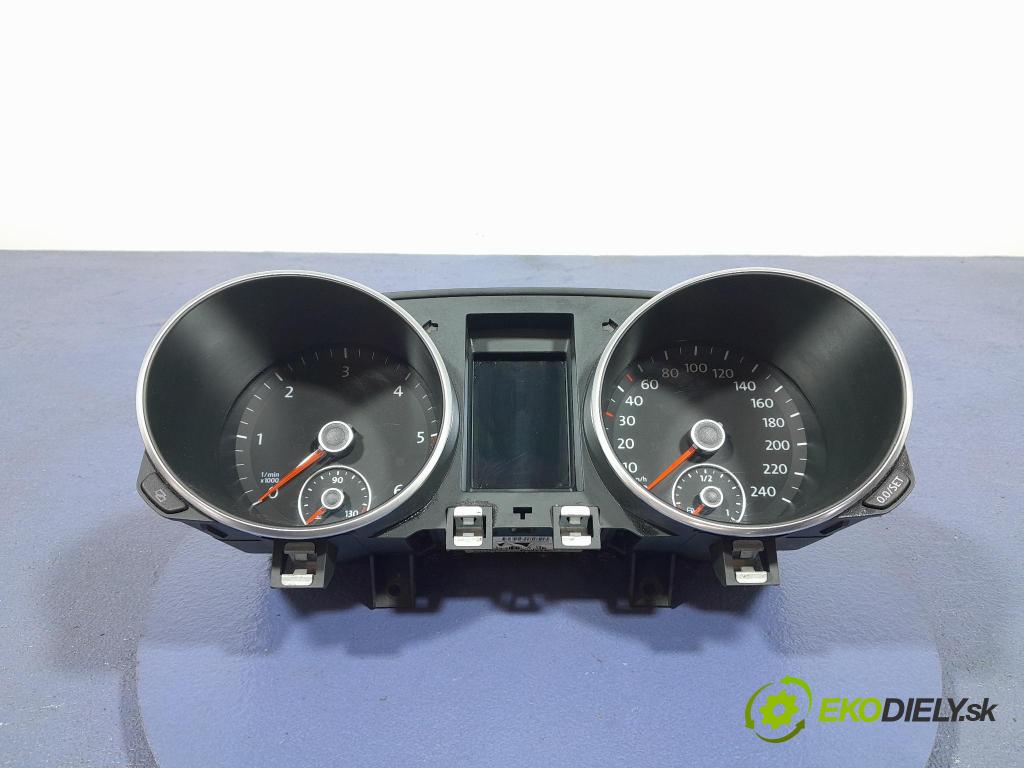 Vw Golf 2009 prístrojovka/ budíky 5K0920860E