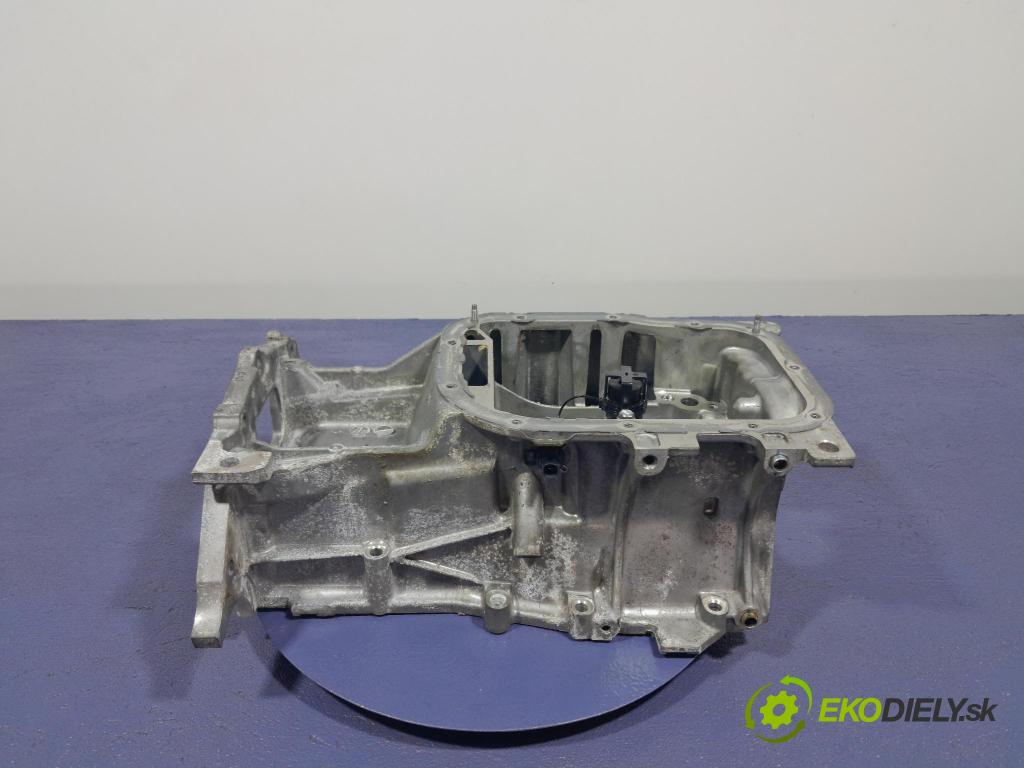 Toyota Corolla 2024 vaňa Olej: