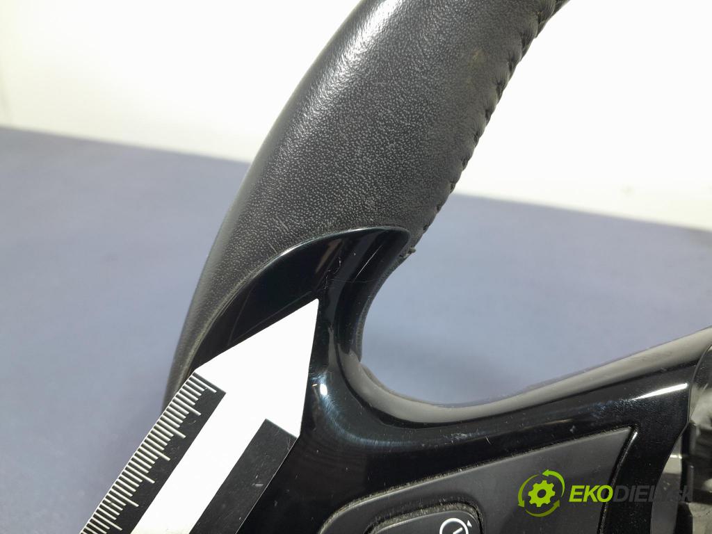 Renault Captur 2016 volant 484008001R