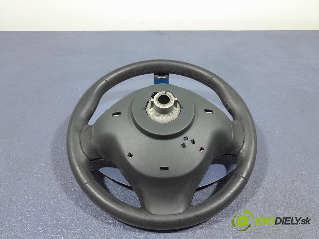 Renault Captur 2016 volant 484008001R