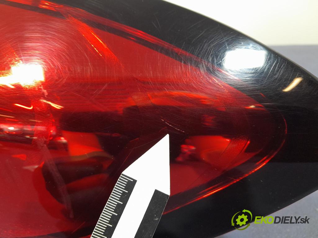 Renault Captur 2016 svetlo / reflektor zad Prava: Vonkajsia: 265509762R
