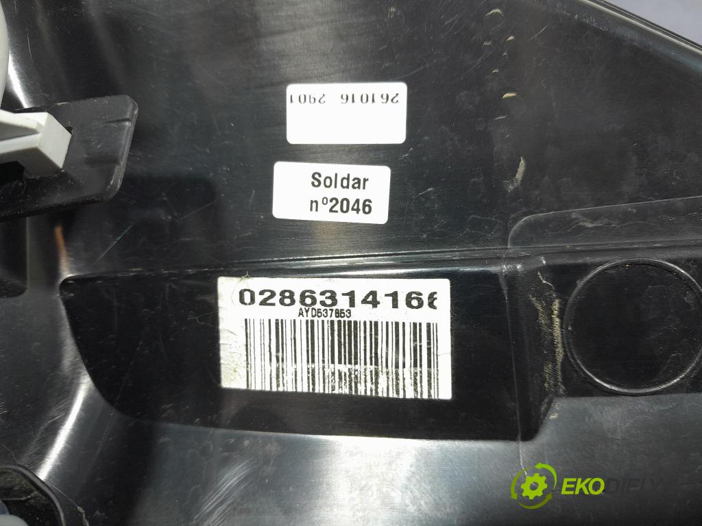 Renault Captur 2016 svetlo / reflektor zad Prava: Vonkajsia: 265509762R