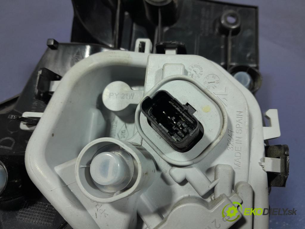 Renault Captur 2016 svetlo / reflektor zad Prava: Vonkajsia: 265509762R