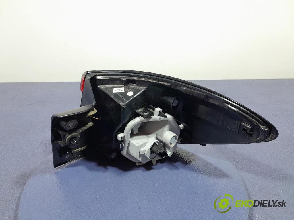Renault Captur 2016 svetlo / reflektor zad ľavá Vonkajsia: 265557367R