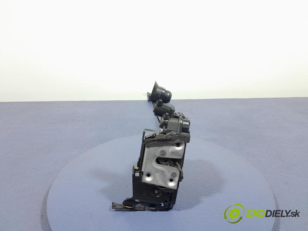 Renault Captur 2016 zámok dvere Predné Vľavo: 805031332R