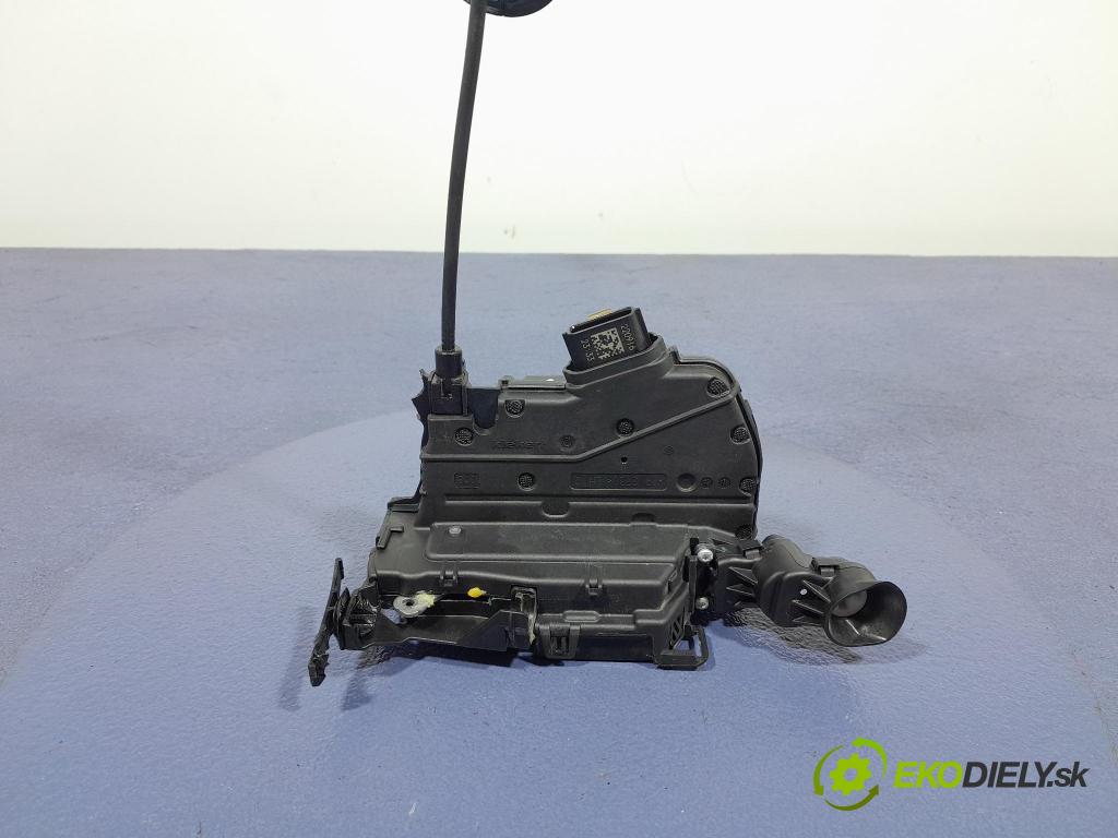Renault Captur 2016 zámok dvere Predné Vľavo: 805031332R