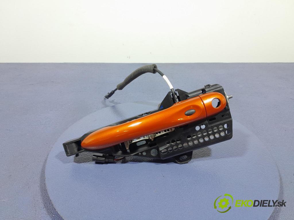 Renault Captur 2016 rukoväť Predné ľavá