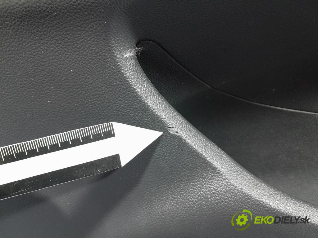 Renault Captur 2016 Čalounictví: dvere Predné ľavá