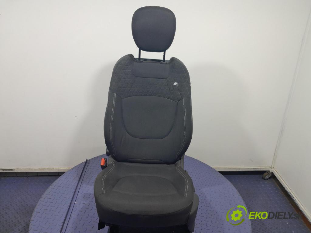 Renault Captur 2016 Sedačka Ovládače: