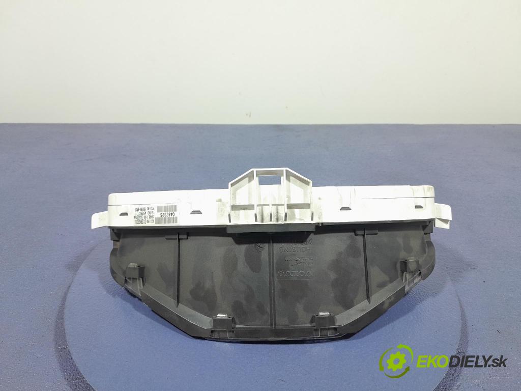 Volvo V50 2010 prístrojovka/ budíky 31296228