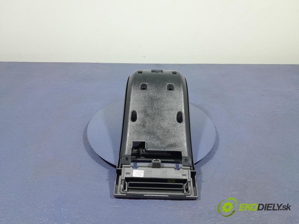 Volvo V50 2010 kryt Plast: Interiéry: 8648679
