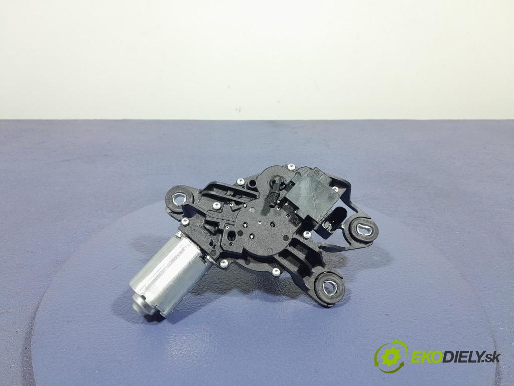 Vw Golf 2005 motor: Stierače: zad 5M0955711B