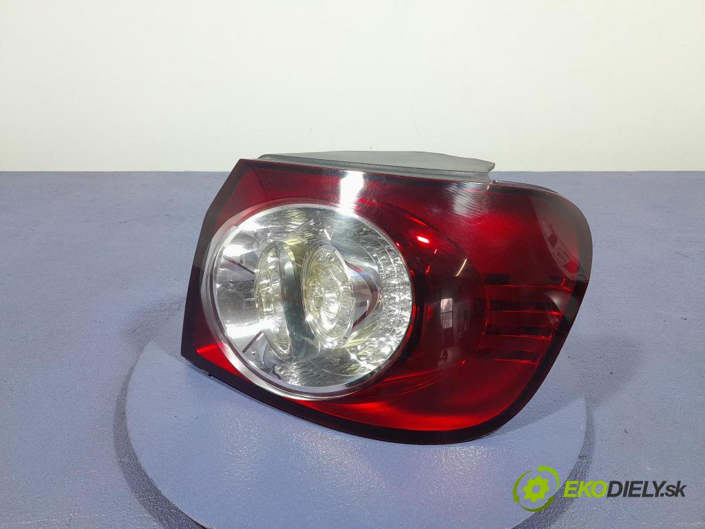 Vw Golf 2005 svetlo / reflektor zad Prava: Vonkajsia: