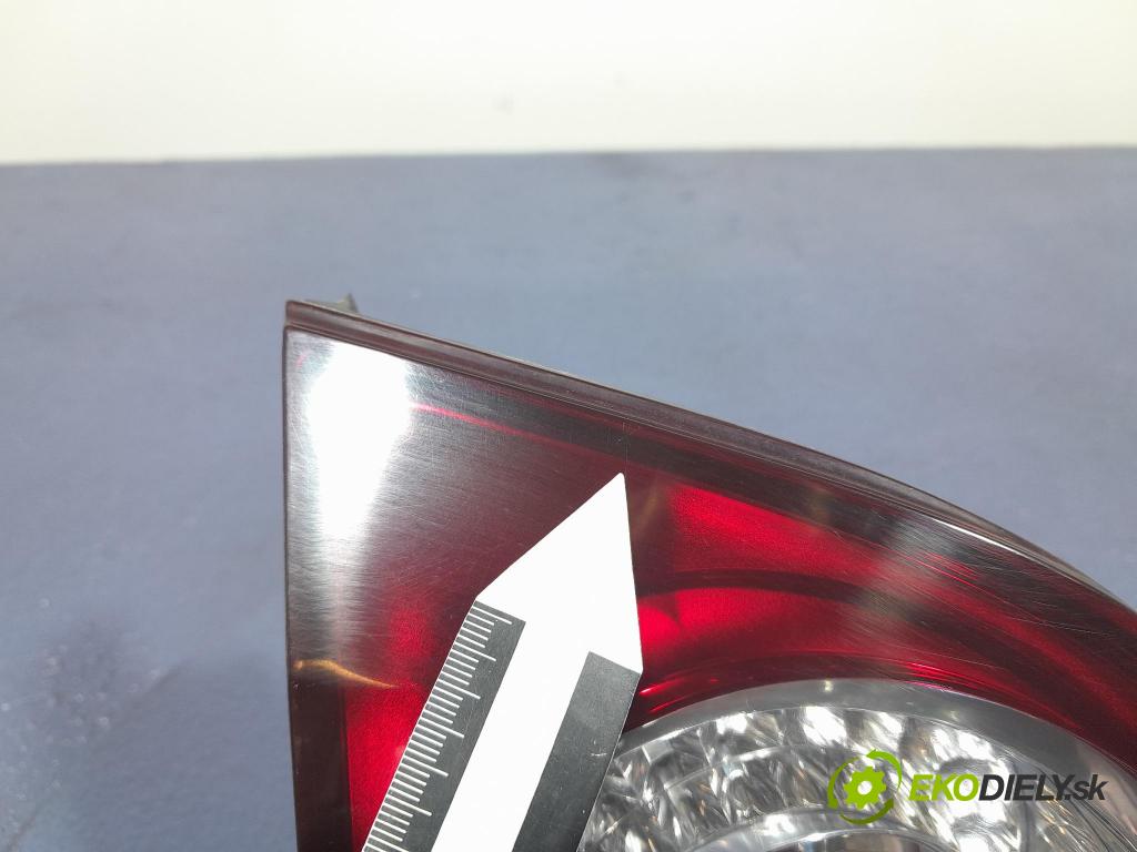 Vw Golf 2005 svetlo / reflektor zad ľavá Vnútri: 5M0945093J