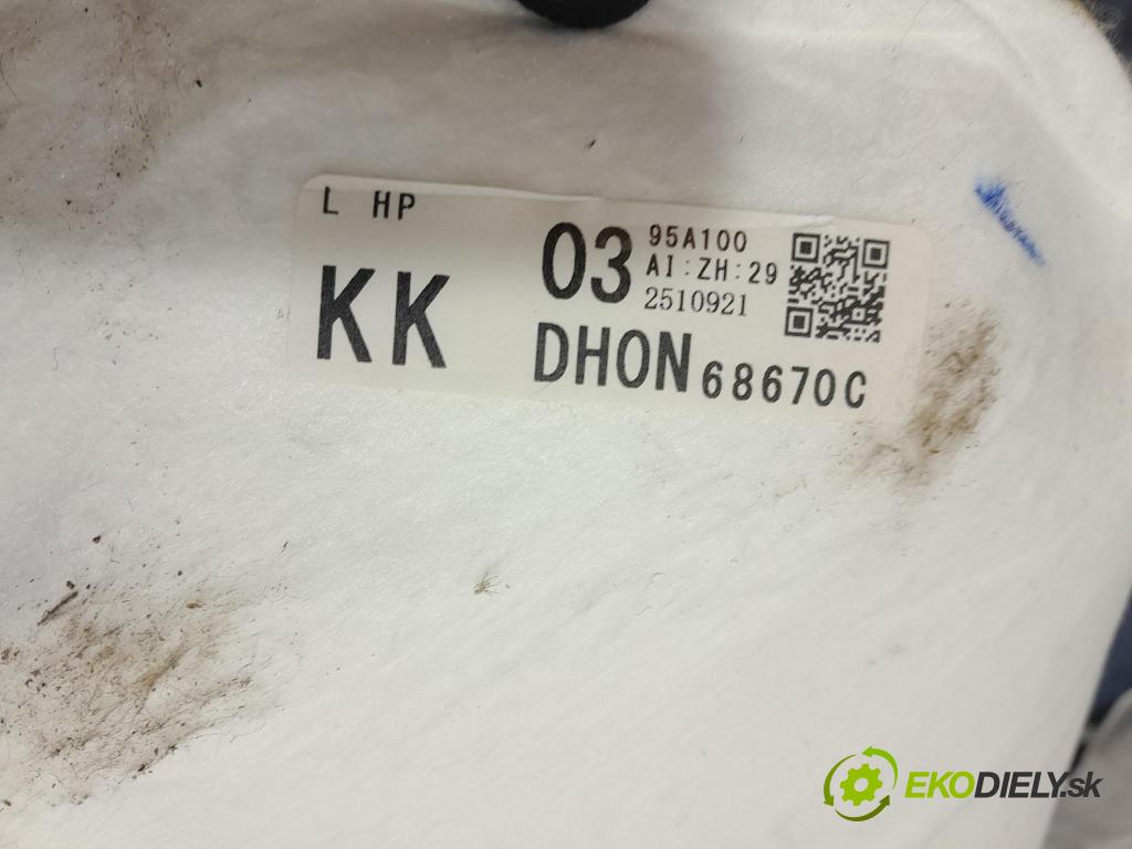 Mazda Cx-3 2019 koberec do auta DHON68670C