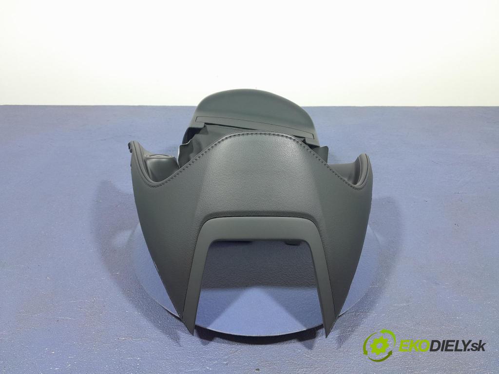 Mazda Cx-3 2019 kryt Plast: Interiéry: D10K-55433