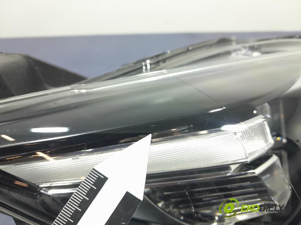 Mazda Cx-3 2019 Reflektor: v pravo: D10E-51030