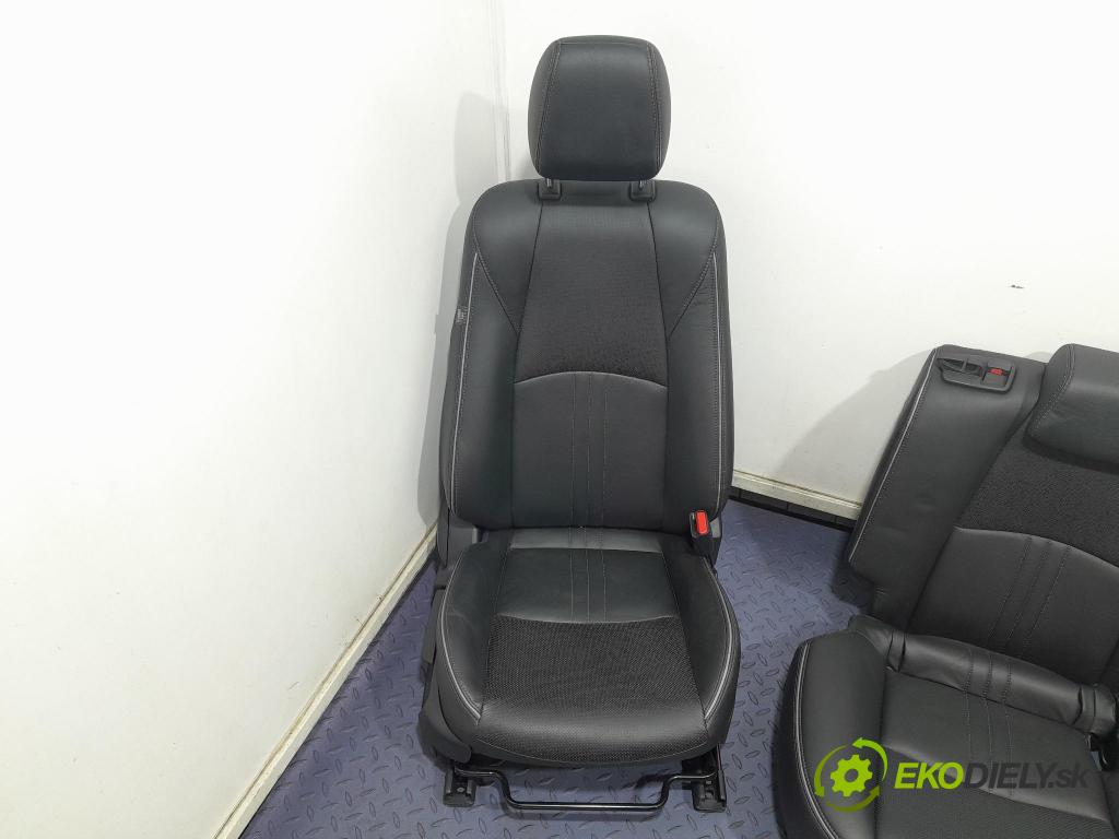 Mazda Cx-3 2019 sedačke: Set.: