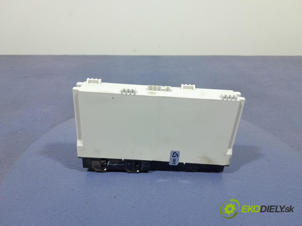 Bmw Seria 3 2023 riadiaca jednotka Sedadlo: 5A6A949