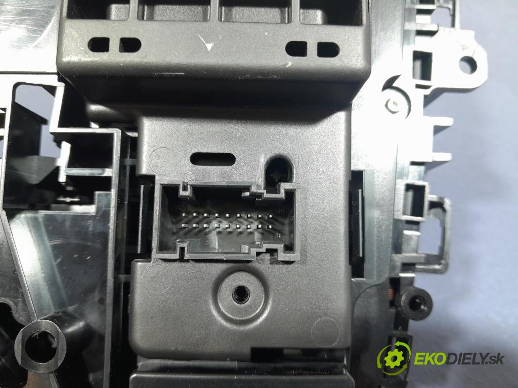 Bmw Seria 3 2023 Páka: Zmeny: 5A6AE98
