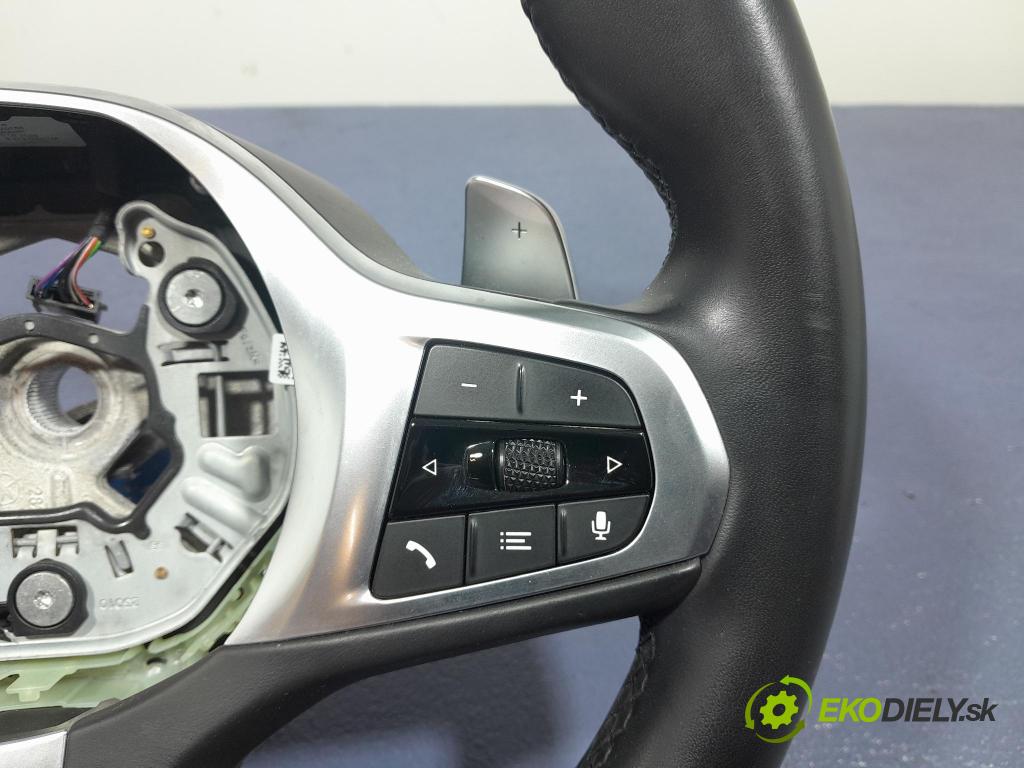 Bmw Seria 3 2023 volant 8043606