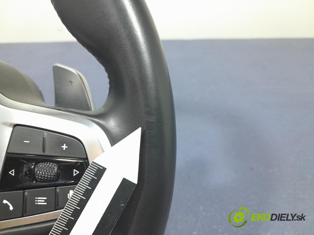 Bmw Seria 3 2023 volant 8043606