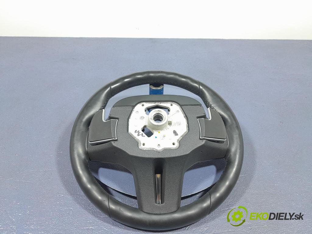 Bmw Seria 3 2023 volant 8043606