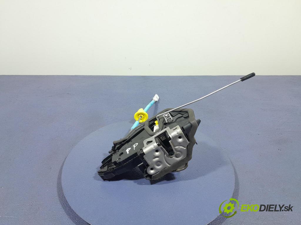 Bmw Seria 3 2023 zámok dvere Predné v pravo: 7445044