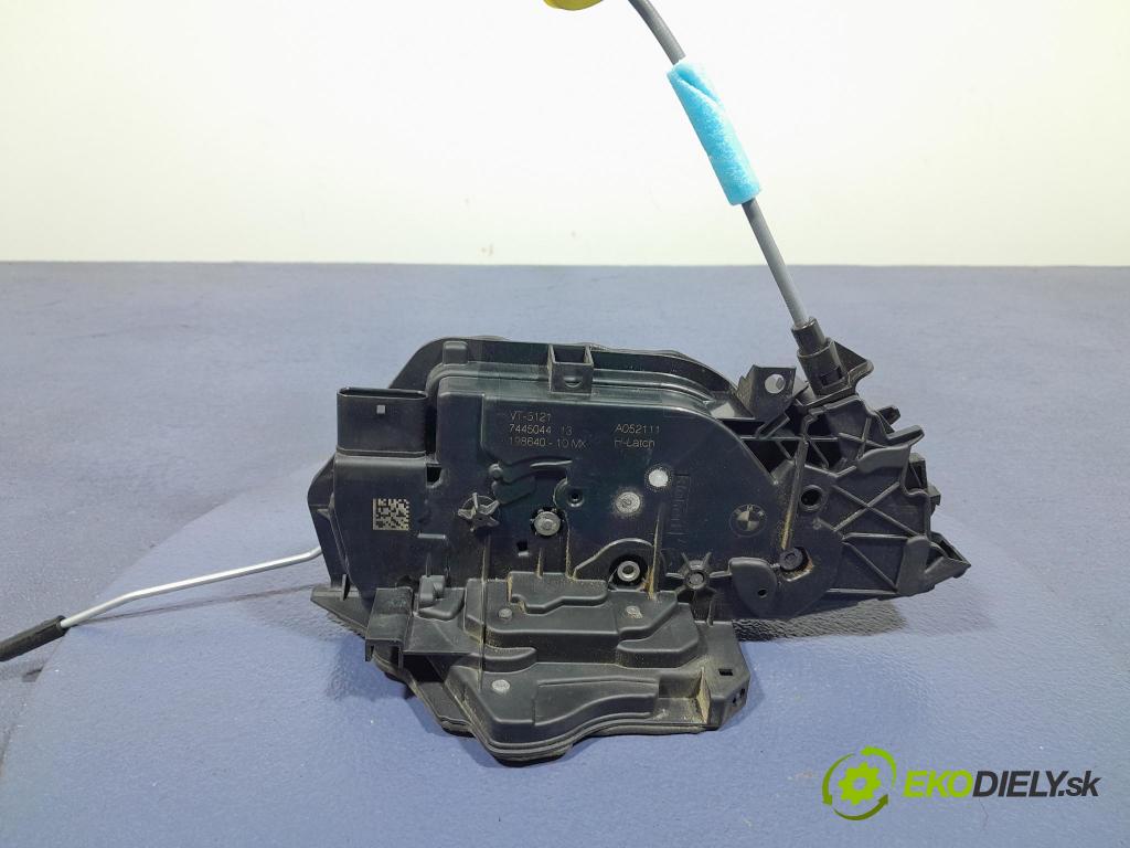 Bmw Seria 3 2023 zámok dvere Predné v pravo: 7445044