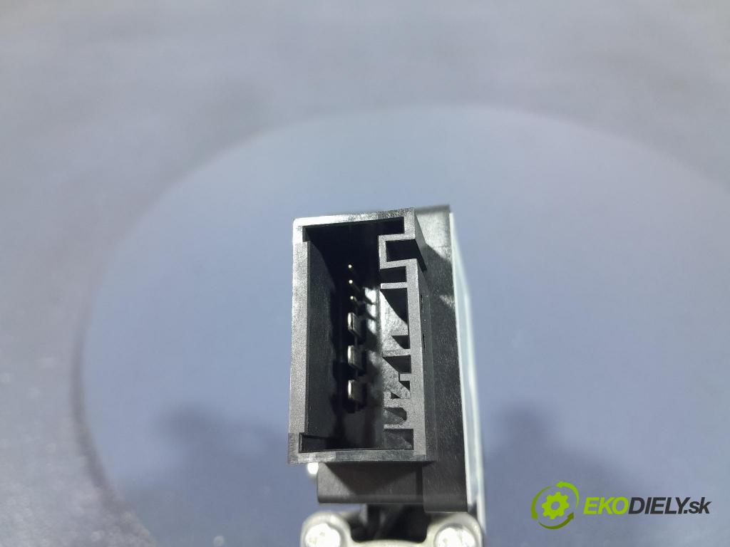 Bmw Seria 3 2023 mechanizmus okna Okná: Predné v pravo: 5A607F2