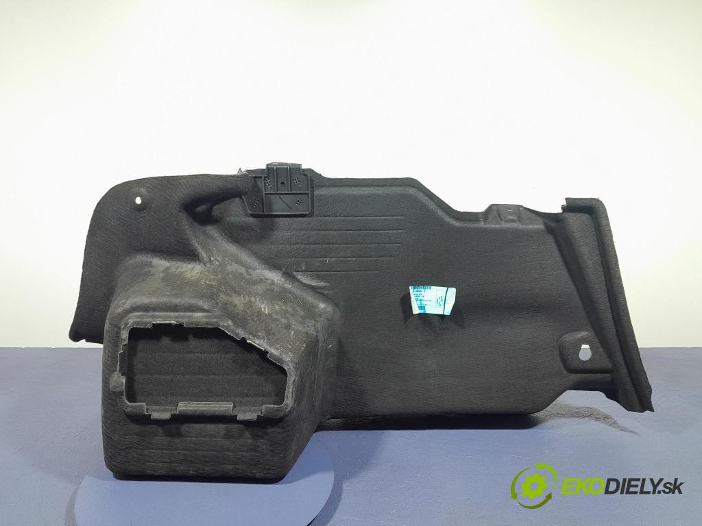 Bmw Seria 3 2023 Čalounictví: kufra: 7438300