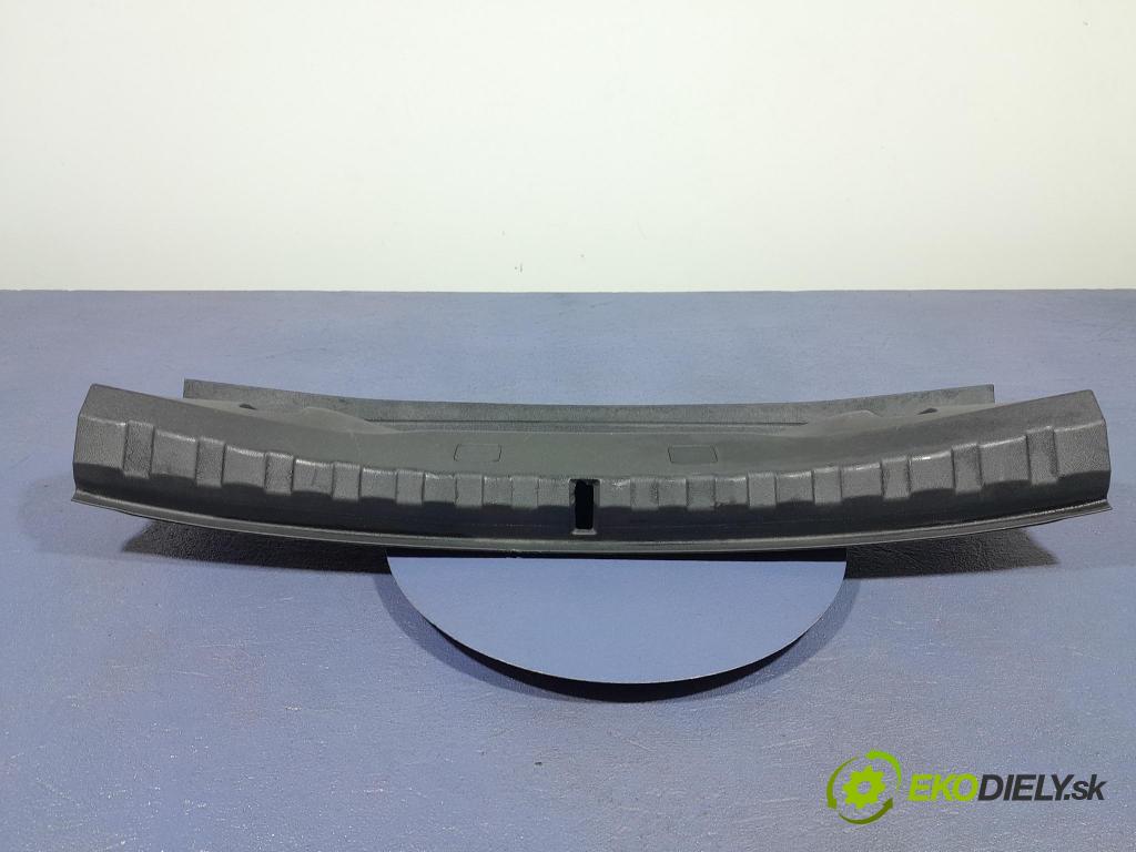Bmw Seria 3 2023 kryt Plast: Interiéry: 7438297