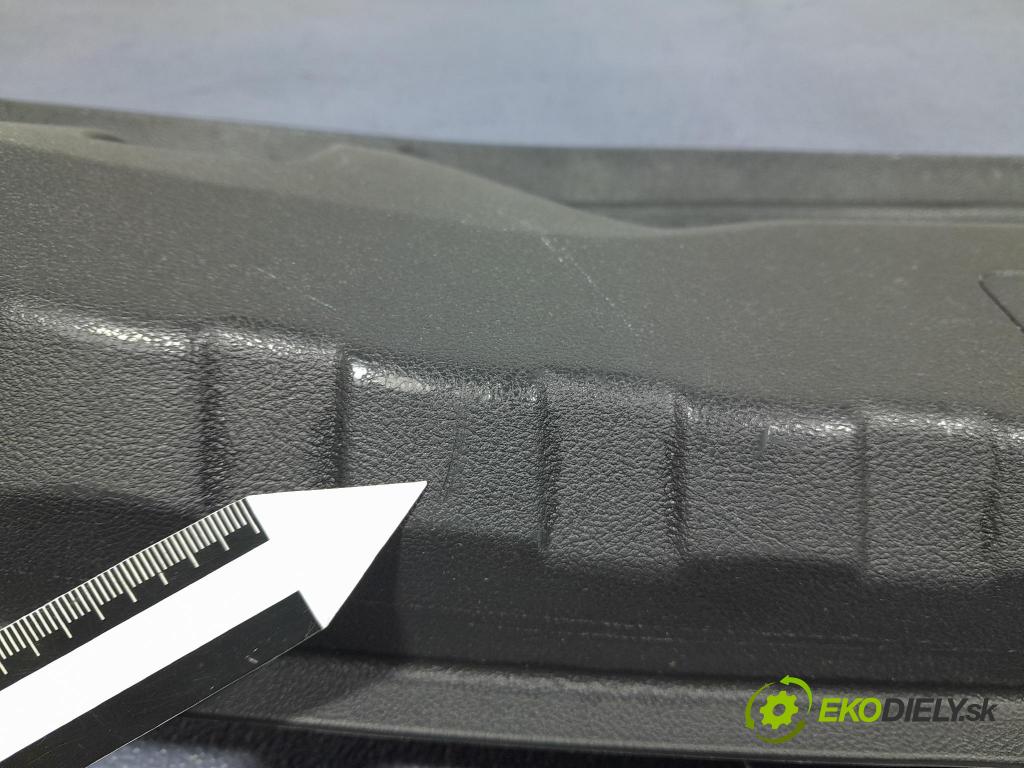 Bmw Seria 3 2023 kryt Plast: Interiéry: 7438297