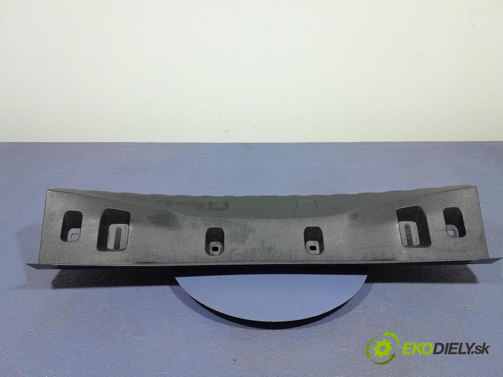 Bmw Seria 3 2023 kryt Plast: Interiéry: 7438297