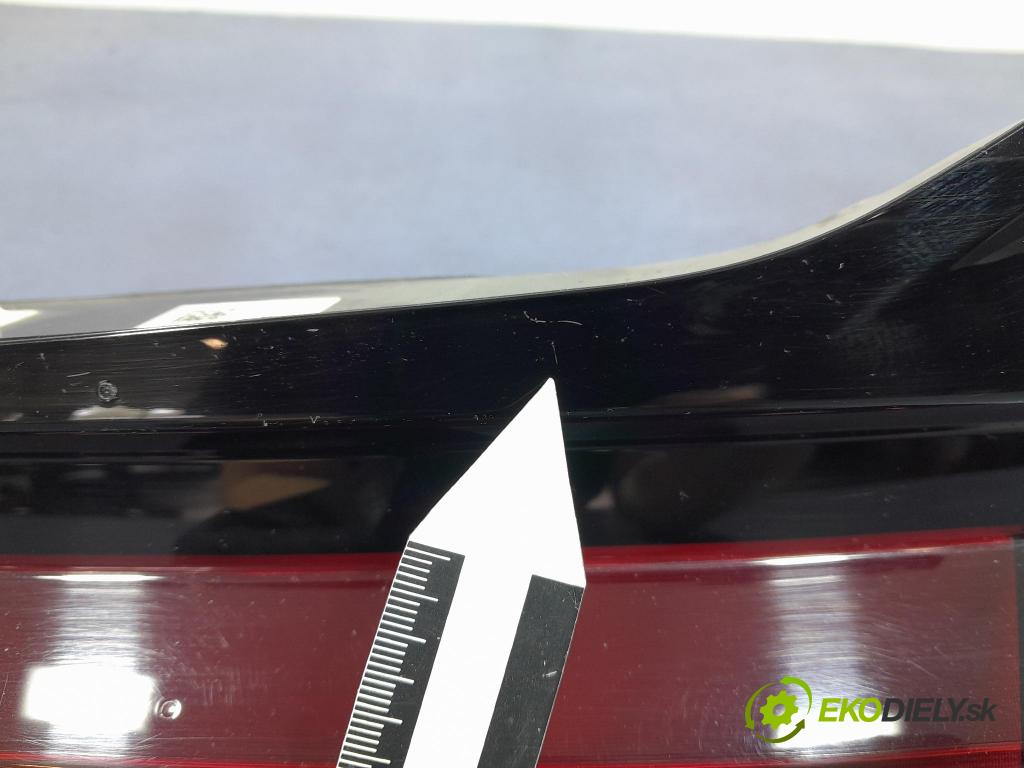 Bmw Seria 5 2023 svetlo / reflektor zad Prava: Vnútri: 8493830