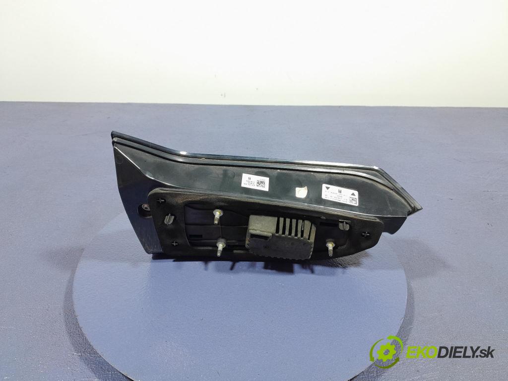 Bmw Seria 5 2023 svetlo / reflektor zad Prava: Vnútri: 8493830