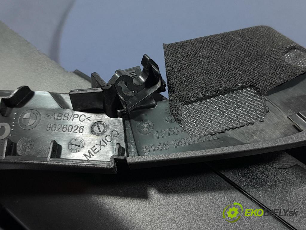 Bmw Seria 3 2023 kryt Plast: Interiéry: 9634294