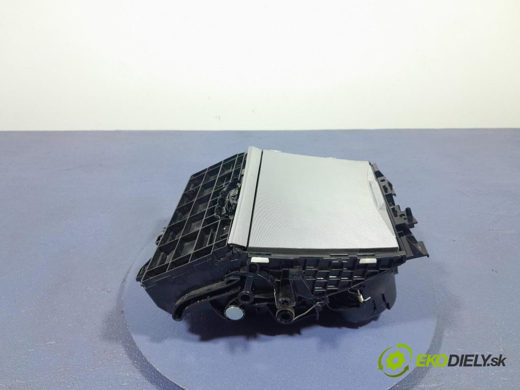 Bmw Seria 3 2023 kastlík 5A55206