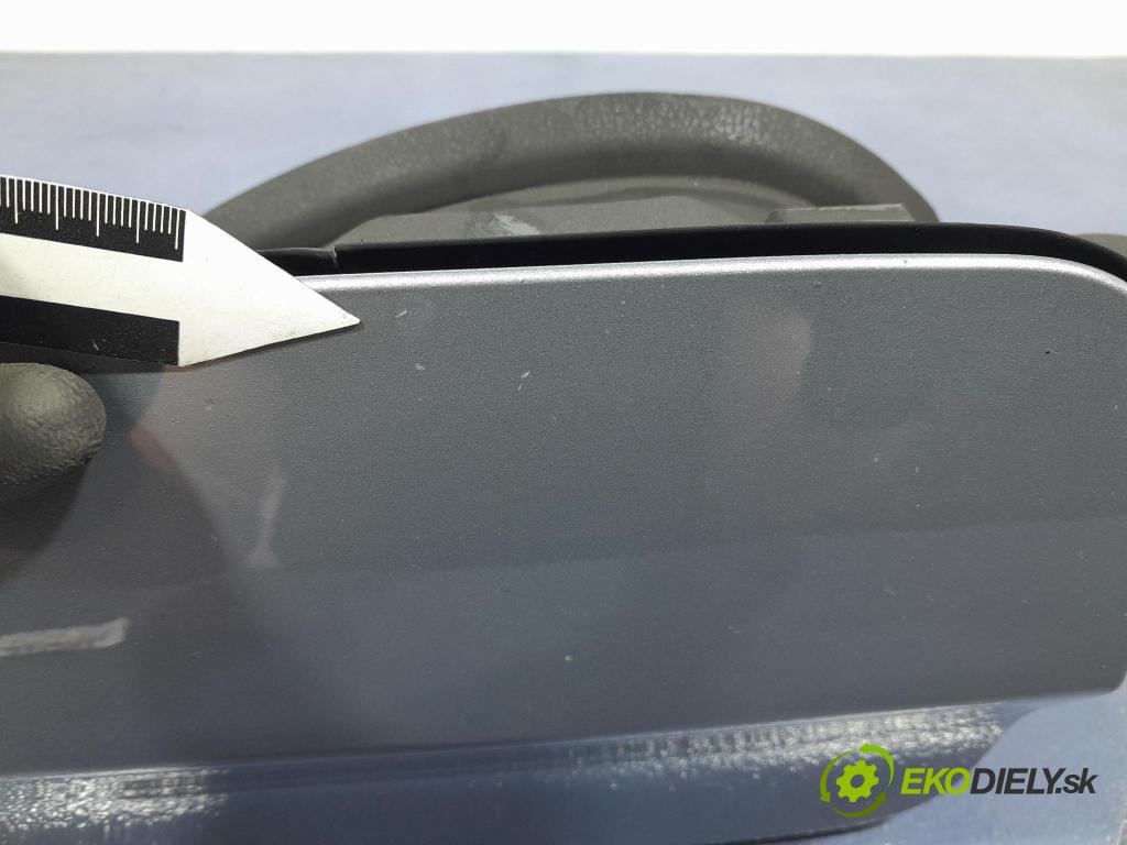 Bmw Seria 5 2023 Klapka nádrže paliva