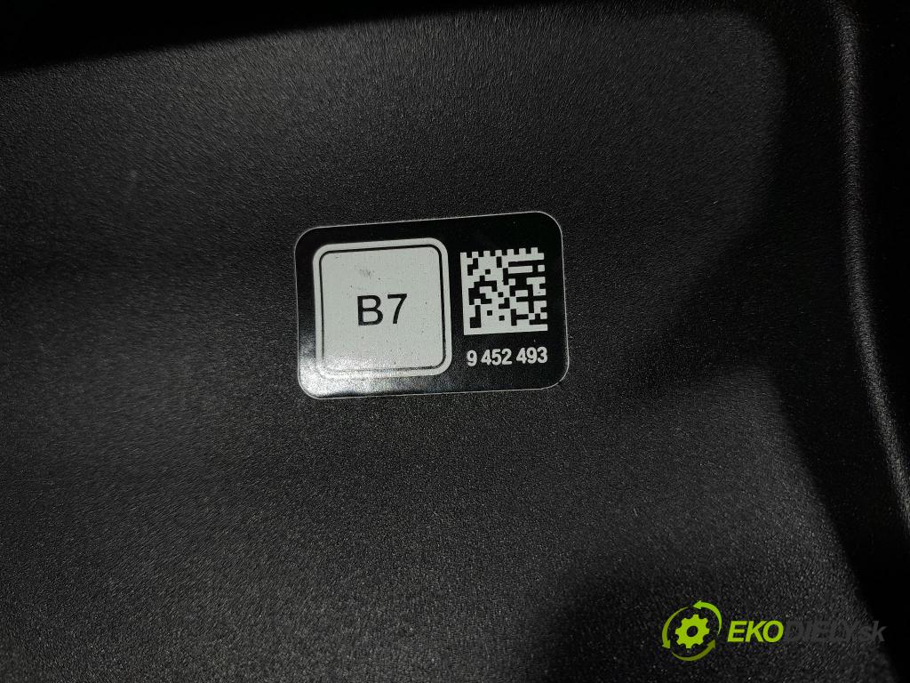 Bmw Seria 5 2023 Klapka nádrže paliva