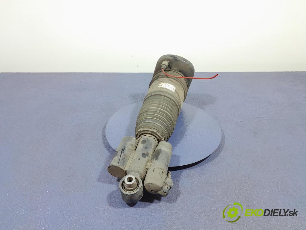Bmw Seria 5 2023 tlmič zad Vľavo.: 7568828