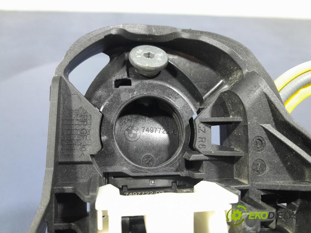 Bmw Seria 3 2023 rukoväť Predné Prava: 9881780