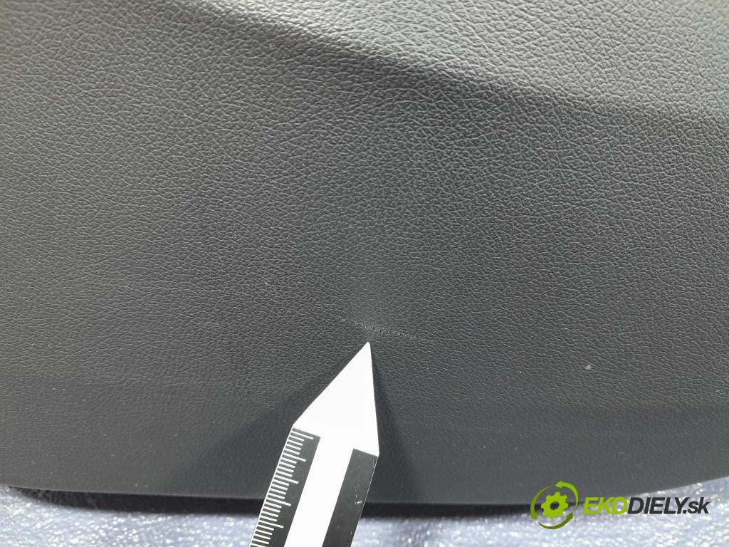 Bmw Seria 3 2023 Čalounictví: dvere zad Prava:
