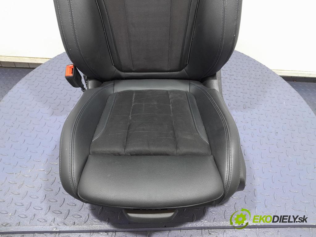 Bmw Seria 3 2023 Sedačka Ovládače: