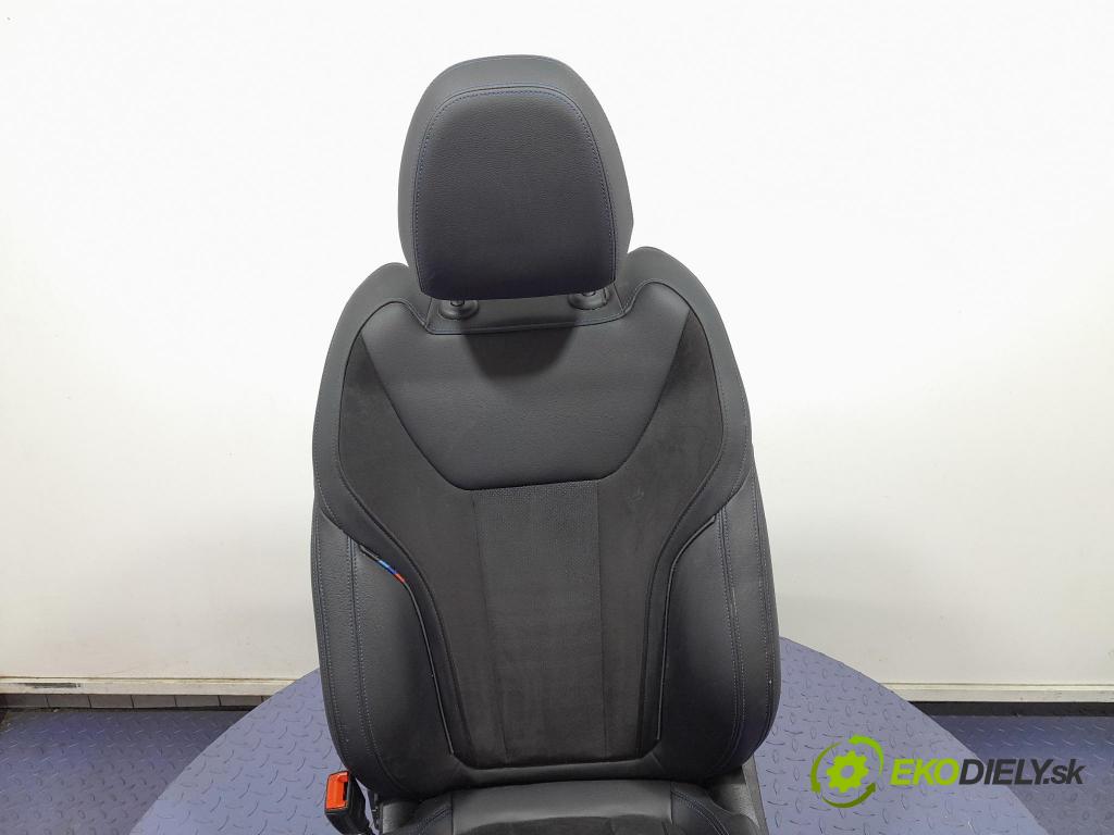 Bmw Seria 3 2023 Sedačka Ovládače: