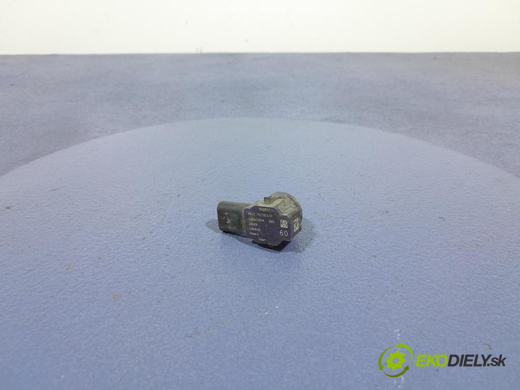 Bmw Seria 5 2023 snímač / riadiaca jednotka PDC 7927954